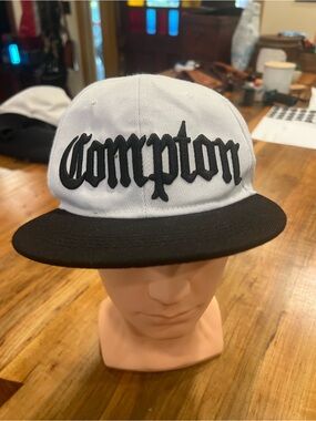 Compton Embroidered Two-Tone Snapback Hat - White/Black